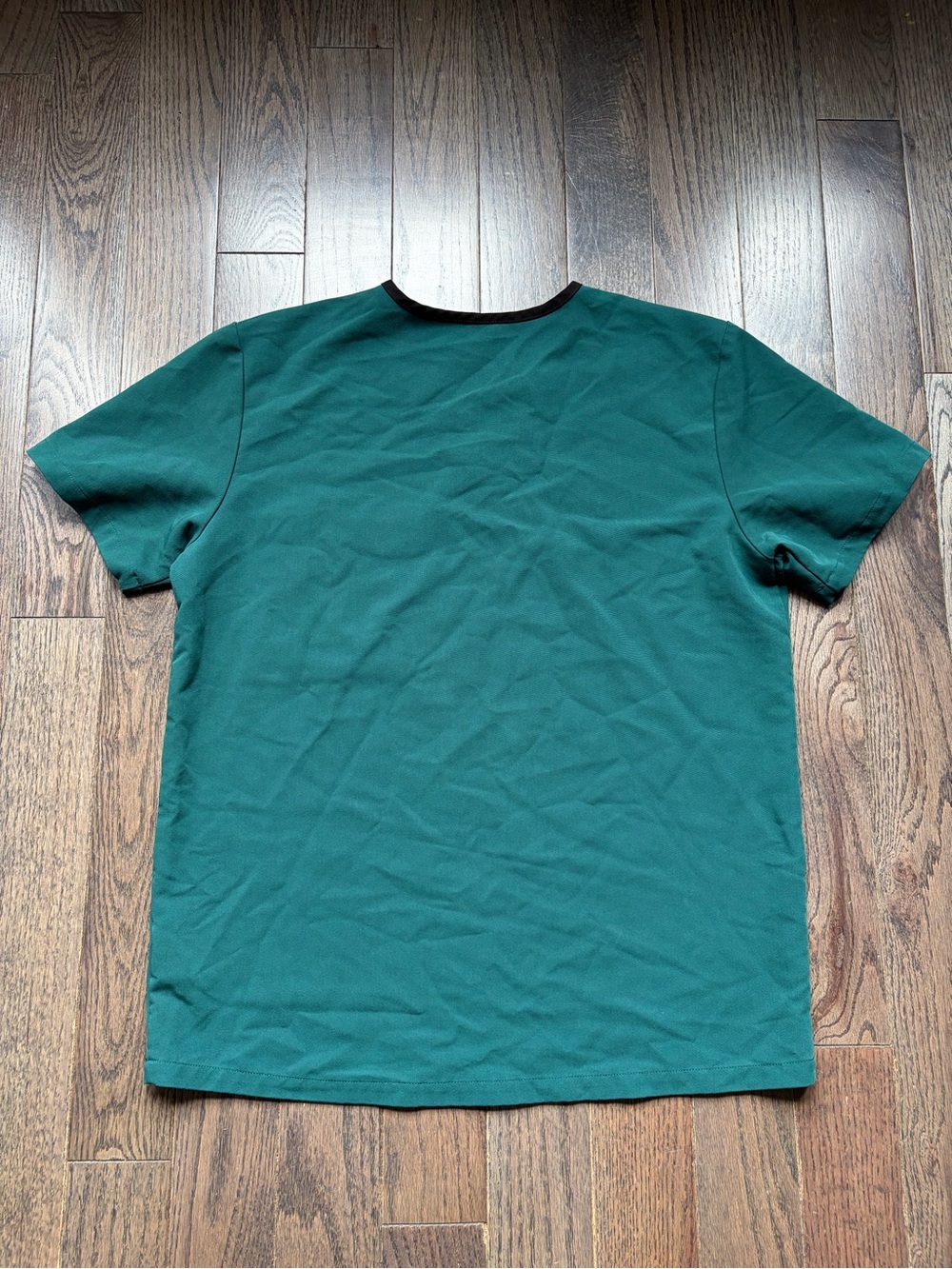 FIGS Technical Collection Hunter Green Scrub Top Medium - Picture 5 of 5